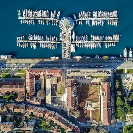 Stoja - 50m From The Sea !! شقة