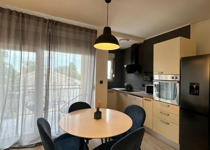 Stoja - 50m From The Sea !! Apartmán *