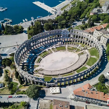 דירה Stoja - 50m From The Sea !!